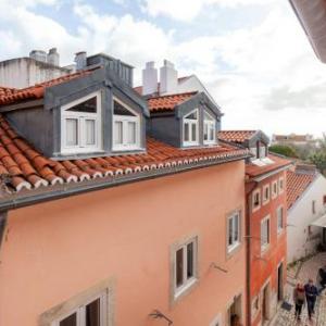 Modern & Bright One Bedroom Apartment within St George's Castle Lisbon