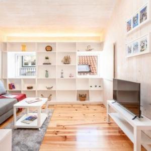 Attic with Panoramic River Views Lisbon