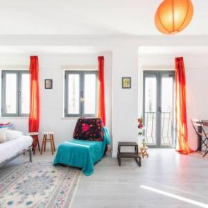 Modern Eco Friendly Studio Apartment In The Heart Of Old Lisbon in Lisbon