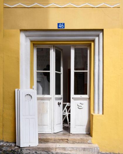Alfama Yellow House - image 16