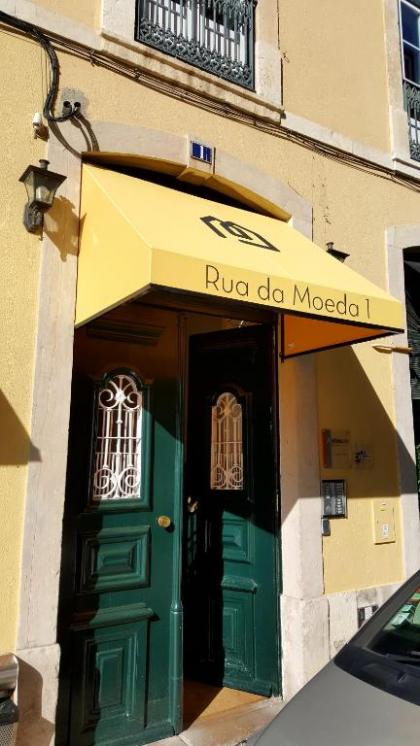 Studios with Mezzanine Rua da Moeda - image 7