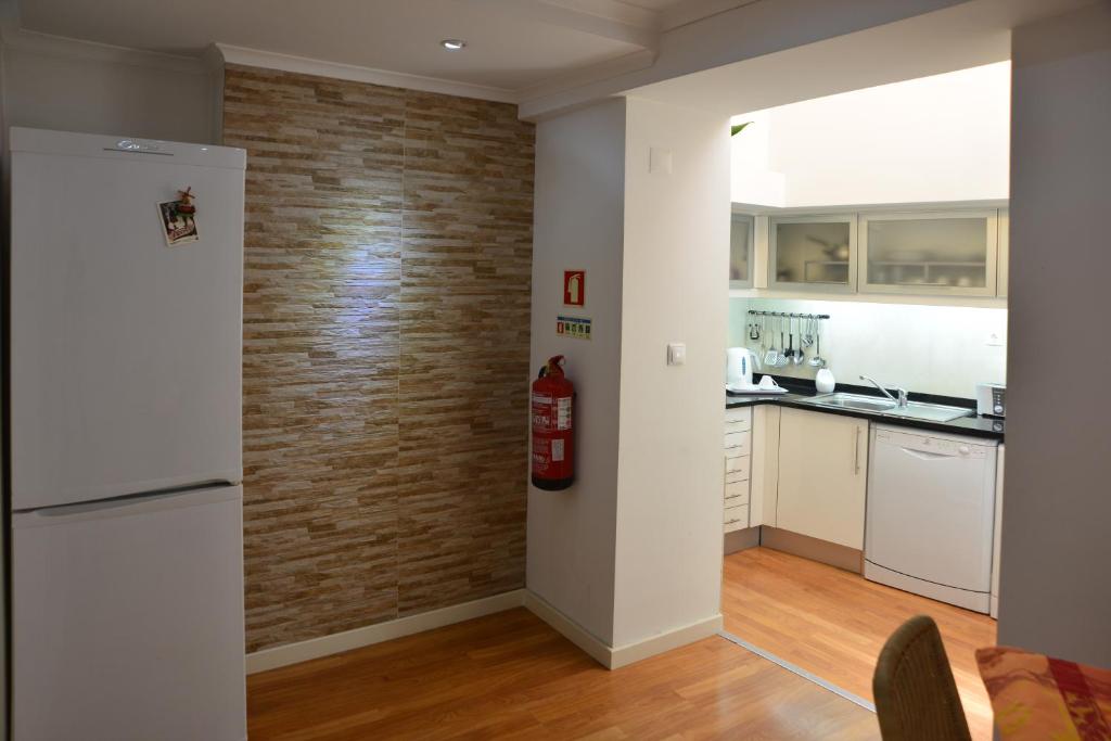 Apartamento Chiado Carmo 53 - image 3