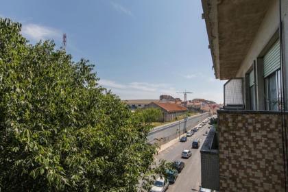 LovelyStay - Comfortable apartment with river views - image 13