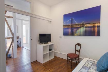 LovelyStay - Comfortable apartment with river views - image 9