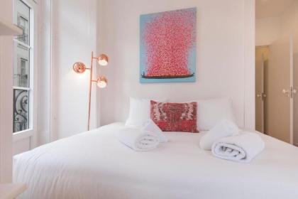 LovelyStay - Lusitano's Heart 2BDR Apartment in Alfama - image 15