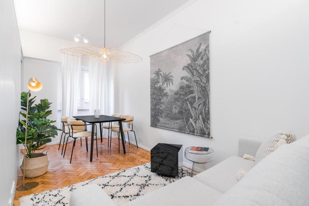 Casa Boma Lisboa - Sunny and Spacious Apartment with Private Terrace - Alcantara II - image 2