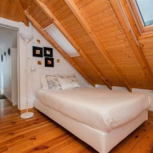 Authentic Attic with balcony in Bairro Alto Lisbon 