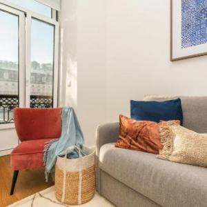 Graceful design studio with romantic view