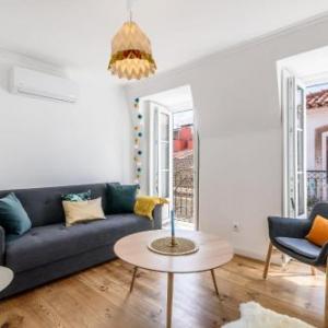 Beautiful Apartment with balcony by GuestReady