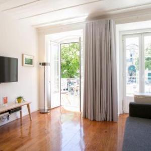 Sunny photographers Studio Apt w balcony in Alcantara