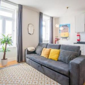 Chic and Vibrant Apt with Stunning Views - Anjos