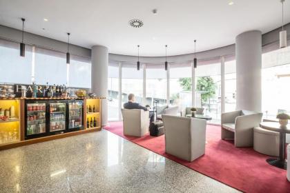 Hotel 3K Madrid - image 2