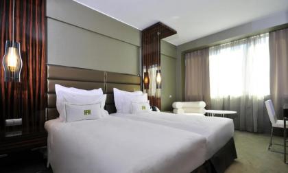Altis Grand Hotel - image 18