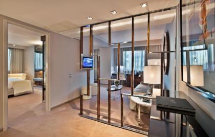 Altis Grand Hotel - image 8