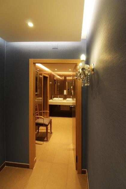 Hotel 3K Barcelona - image 11