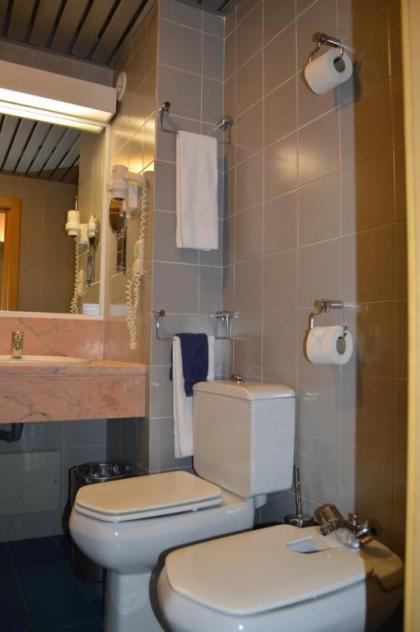 Hotel 3K Barcelona - image 19