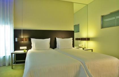 SANA Capitol Hotel - image 10