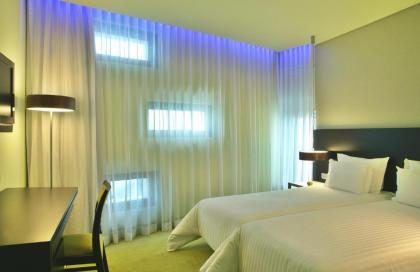 SANA Capitol Hotel - image 7