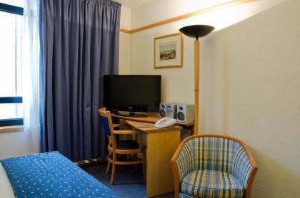 VIP Executive Eden Aparthotel - image 13