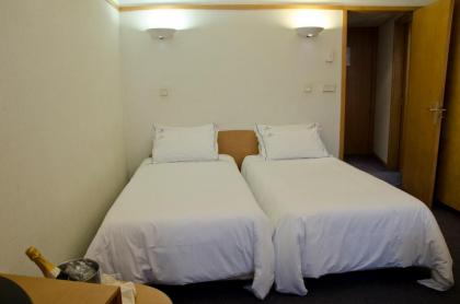 VIP Executive Eden Aparthotel - image 18