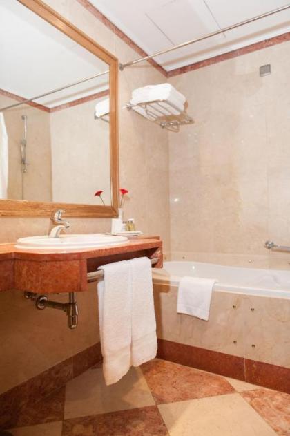 Hotel Real Palacio - image 13