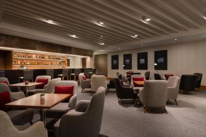 Ramada by Wyndham Lisbon - image 20