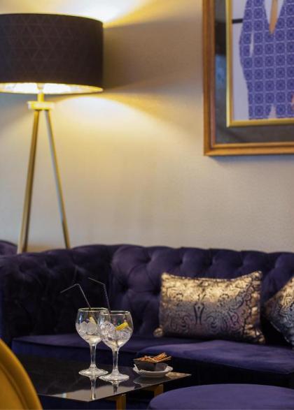 Lutecia Smart Design Hotel - image 10