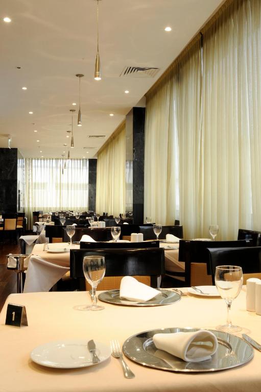Radisson Blu Hotel Lisbon - image 2