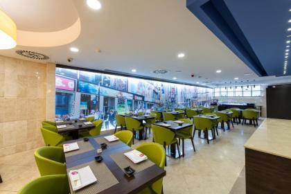 America Diamonds Hotel & Sushi Bar - image 17