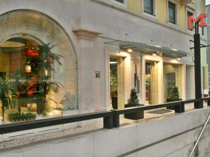 America Diamonds Hotel & Sushi Bar - image 3