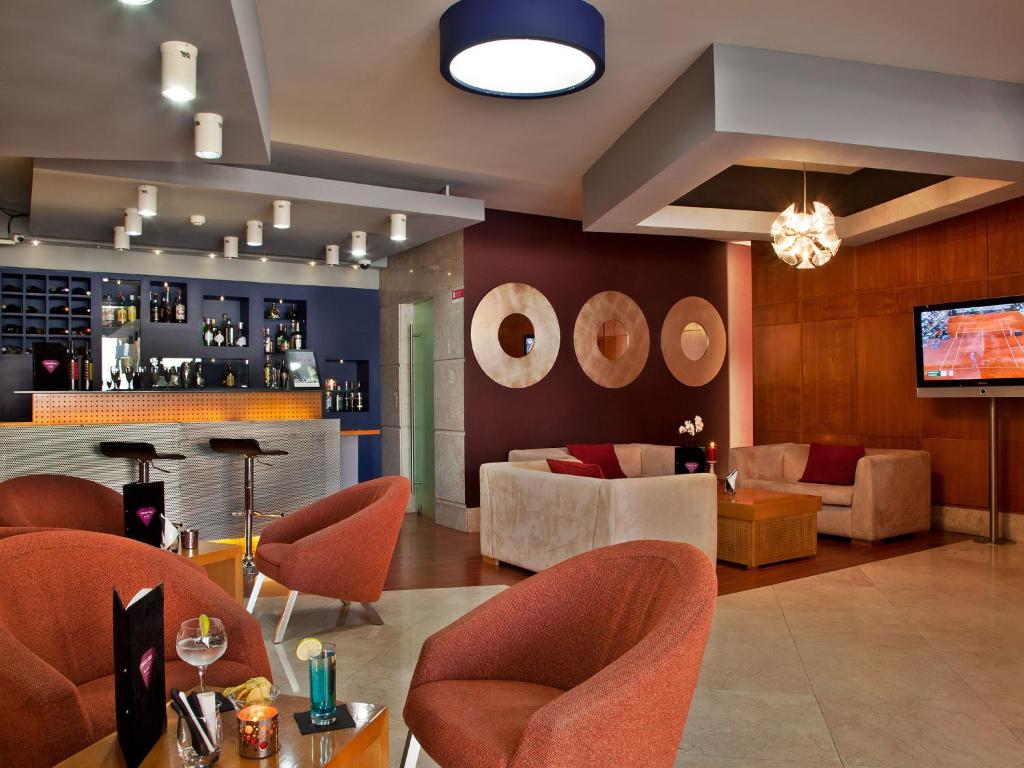America Diamonds Hotel & Sushi Bar - image 4