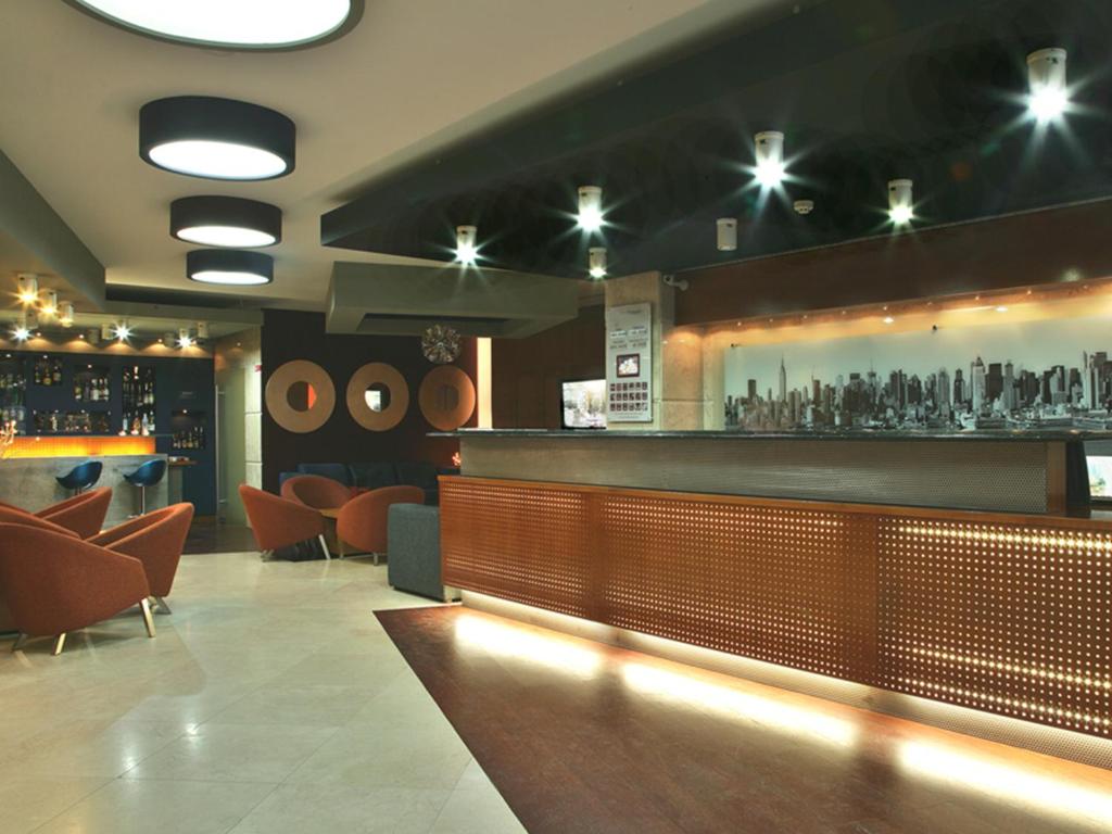 America Diamonds Hotel & Sushi Bar - image 5