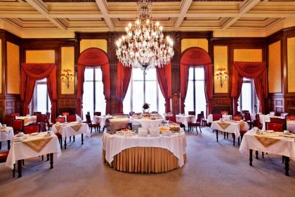 Hotel Avenida Palace - image 2