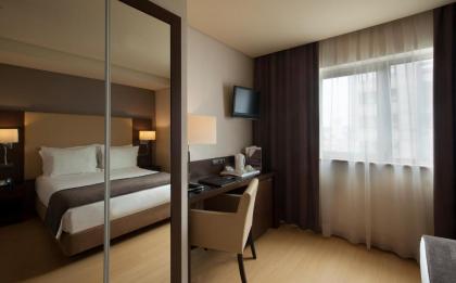TURIM Iberia Hotel - image 5