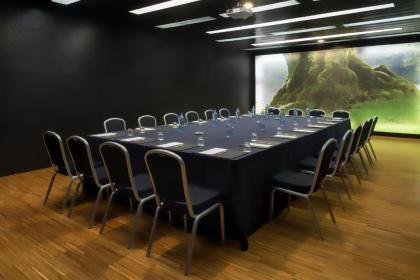 DoubleTree by Hilton Lisbon Fontana Park - image 8