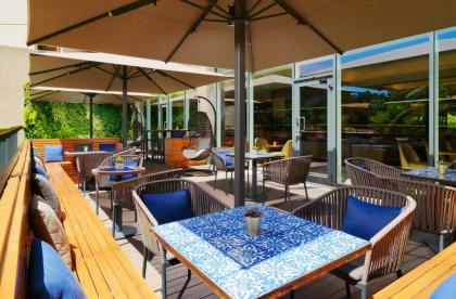 Lisbon Marriott Hotel - image 2