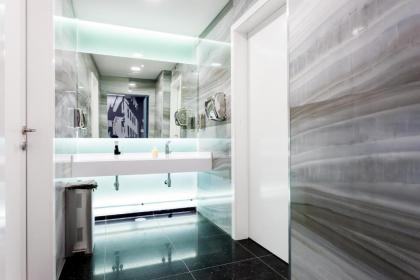 Hotel Capital - image 4