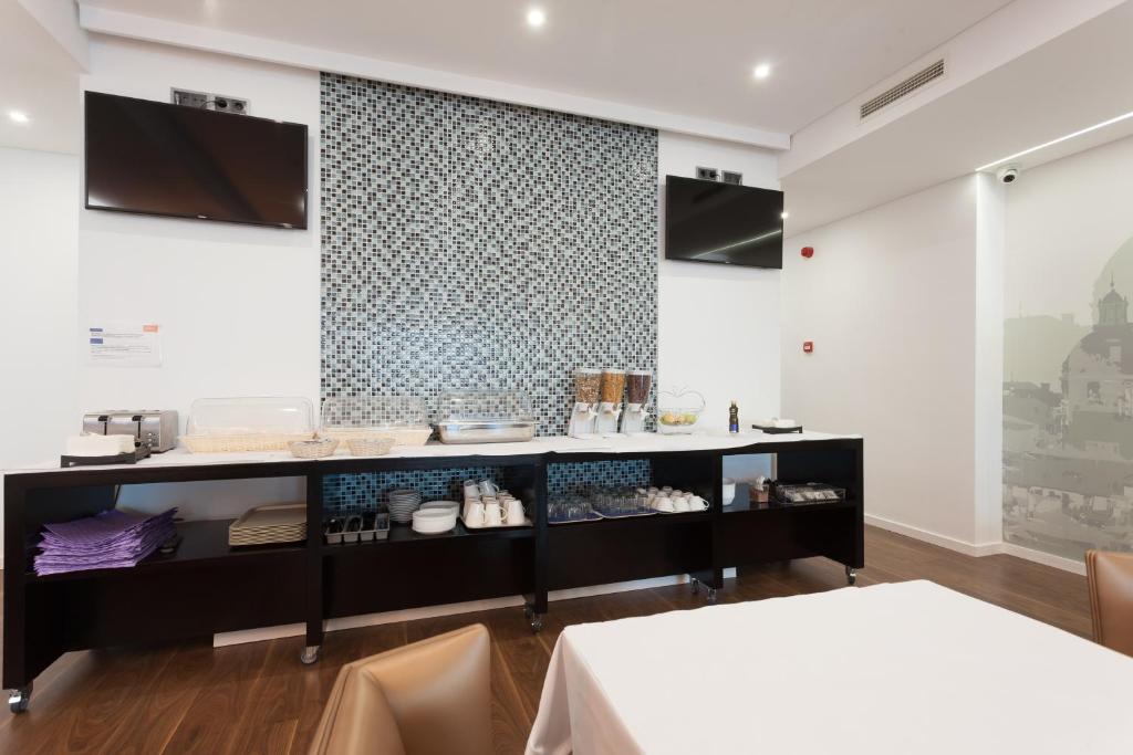 Hotel Capital - image 6
