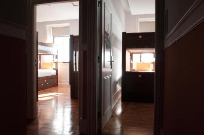 Lisb'on Hostel - image 2