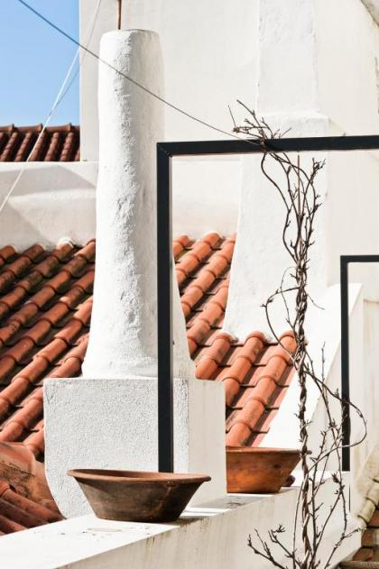 Casa do Bairro by Shiadu - image 13