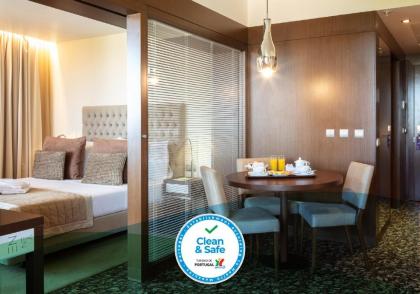 Neya Lisboa Hotel - image 1