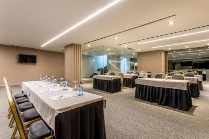 Czar Lisbon Hotel - image 10