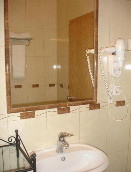 Grande Pensao Residencial Alcobia - image 11