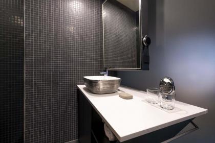 9Hotel Mercy - image 19