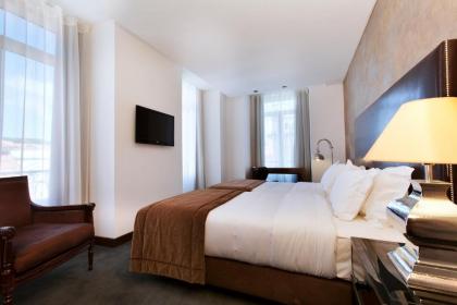 Lisboa Carmo Hotel - image 2
