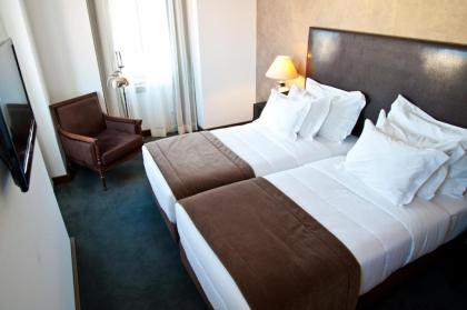 Lisboa Carmo Hotel - image 4