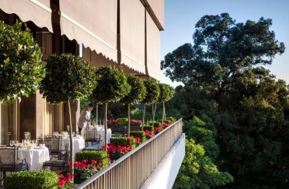 Four Seasons Hotel Ritz Lisbon - image 10