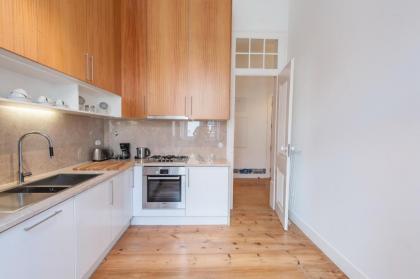 Lisbon Charming Apartments - Chiado - image 3