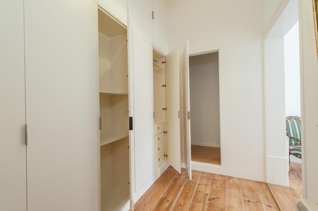 Lisbon Charming Apartments - Chiado - image 5