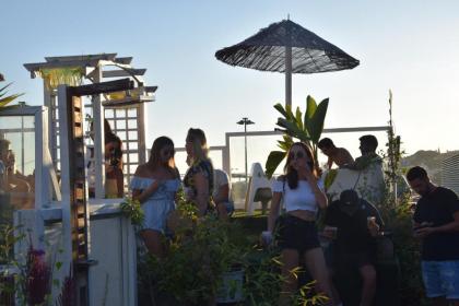 Sunset Destination Hostel - image 15